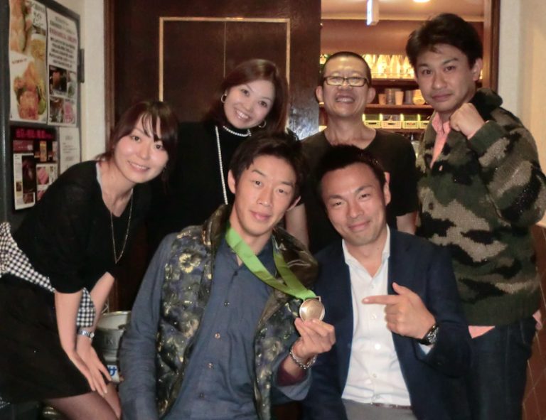 ボクサーの清水聡選手|高級和牛炭火焼肉 香味苑